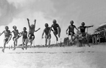 Діти 1970-х вивчили змалечку 5 суворих правил, які зумери сьогодні відкидають Діти-1970-х-вивчили-змалечку-5-суворих-правил,-які-зумери-сьогодні-відкидають
