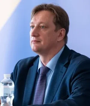 Росія знову вдарила по складу з підручниками