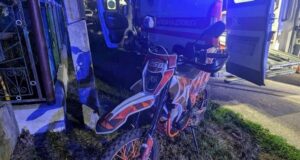 На Закарпатті хлопець на смерть збив жінку і помер за кермом мотоцикла На-Закарпатті-хлопець-на-смерть-збив-жінку-і-помер-за-кермом-мотоцикла