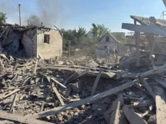 Атака російських військ на Запоріжжя: загиблий та поранені Авіабомба-рф-влучила-у-приватну-забудову-Запоріжжя-–-є-загиблий-та-поранені
