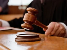 Засуджено підполковника, якому солдати ремонтували будинок за бойові Засуджено підполковника, якому солдати ремонтували будинок за бойові