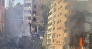 Росія кілька разів за вечір атакувала Запоріжжя авіабомбами: є постраждалі Росія-кілька-разів-за-вечір-атакувала-Запоріжжя-авіабомбами:-є-постраждалі