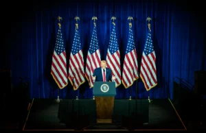 Трамп оголосив про відновлення переговорів з Іраном у понеділок Трамп-заявив-про-відновлення-переговорів-з-Іраном-у-понеділок