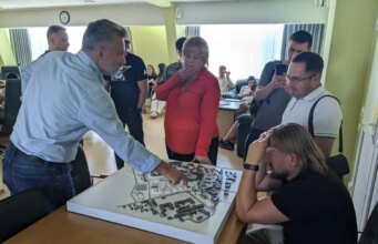 У Луцьку провели громадські слухання щодо забудови Центрального ринку і Старого міста У-Луцьку-провели-громадські-слухання-щодо-забудови-Центрального-ринку-і-Старого-міста