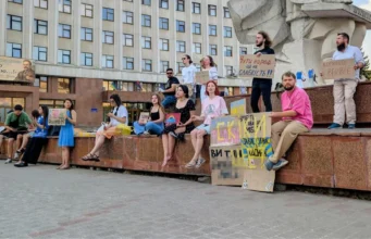 В Україні 19-й день поспіль проходять мітинги на підтримку повернення Федорова В Україні 19-й день поспіль проходять мітинги на підтримку повернення Федорова