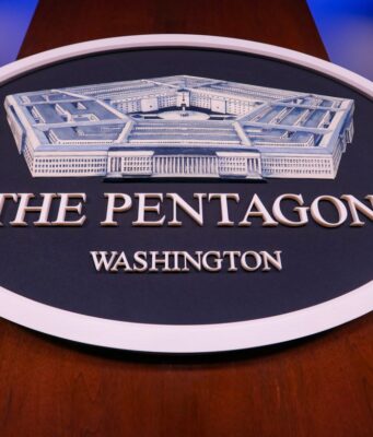 США передають керівництво Групи безпекової допомоги Україні європейським союзникам Пентагон ухвалив фінальне рішення щодо місії допомоги Україні