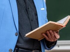 Може бути близько 50 постраждалих: директор мовної школи у Хмельницькому роками розбещував учениць Може-бути-близько-50-постраждалих:-директор-мовної-школи-у-Хмельницькому-роками-розбещував-учениць