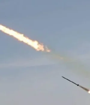 росія-атакувала-Київ-балістичними-ракетами,-у-столиці-пролунала-серія-вибухів росія-атакувала-Київ-балістичними-ракетами,-у-столиці-пролунала-серія-вибухів