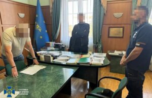 На Волині оголосили підозру депутату, який відправляв підлеглих будувати хату посадовцю Укрзалізниці На-Волині-оголосили-підозру-депутату,-який-відправляв-підлеглих-будувати-хату-посадовцю-Укрзалізниці