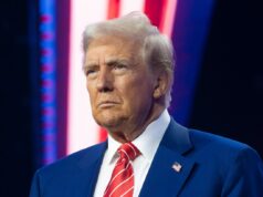 Трамп: Протоки на Близькому Сході можуть бути відкриті після переговорів з Іраном Трамп анонсував, що Ормузька протока незабаром буде відкрита