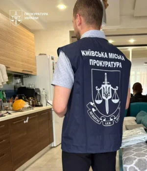 Україна-та-Чехія-викрили-шахрайський-call-центр,-який-ошукав-іноземців-на-понад-8-мільйонів-гривень Україна-та-Чехія-викрили-шахрайський-call-центр,-який-ошукав-іноземців-на-понад-8-мільйонів-гривень