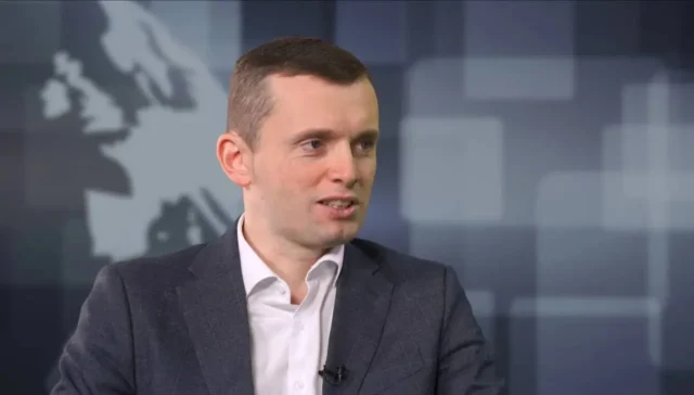 Ця зима нагадуватиме битву на ножах в темному підворітті: політолог Руслан Бортнік Ця зима нагадуватиме битву на ножах в темному підворітті: політолог Руслан Бортнік