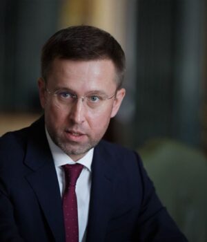 Корецький розповів, як держава рятуватиме бізнес від ударів Росії