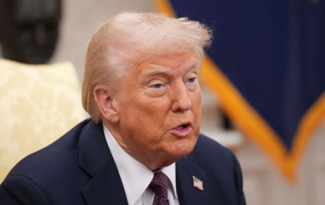 Трамп погрожує ув’язненням за витоки інформації про дефіцит ракет у США Трамп пригрозив в’язницею винним у витоку даних про дефіцит ракет