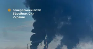 Сили оборони України вразили два нафтопереробні заводи в Росії Сили-оборони-уразили-два-НПЗ-у-ярославлі-та-уфі-і-ретранслятори-дронів-рф-–-Генштаб.