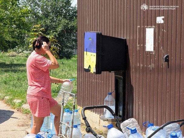 У Марганці вже п’яту добу немає води: Зеленський погрожує звільненнями У-Марганці-вже-п’яту-добу-немає-води:-Зеленський-погрожує-звільненнями