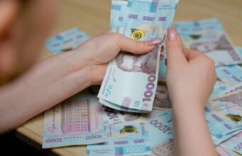 На Волині зросла середня зарплата На-Волині-зросла-середня-зарплата
