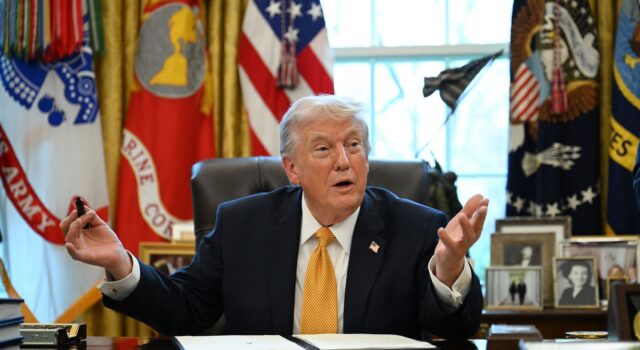 Трамп відповів на заклик Зеленського щодо ракет для України Трамп відповів на прохання Зеленського надати Україні ракети для ППО