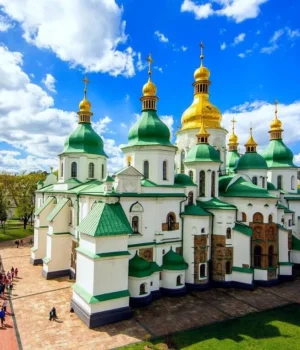 Церковні свята 7 серпня: традиції, народні прикмети та молитва про зцілення