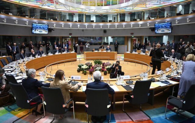 ЄС не готовий прискорити вступ України до свого складу через корупцію В ЄС назвали головну причину затримки вступу України, – FT
