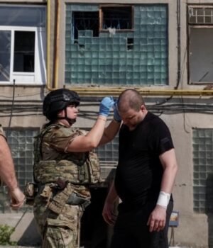«Тікайте,-дрон-летить-над-вами!»-Як-живе-Харків-–-місто-мільйонник-за-20-км-від-фронту
