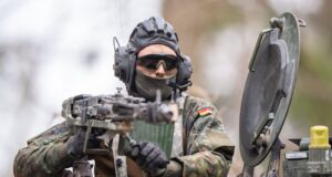 Українські військові отримали нове бойове спорядження від Німеччини Бійці ЗСУ отримали особливе спорядження Бундесверу: що в нього входить