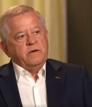 Кінах розповів, як Кучма пригрозив Путіну застосуванням ЗСУ під час конфлікту навколо Тузли