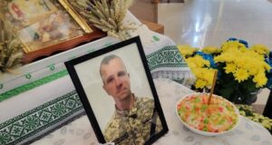 У Ковелі попрощалися з морпіхом Русланом Нечипоруком, який 16 місяців вважався зниклим У-Ковелі-попрощалися-з-морпіхом-Русланом-Нечипоруком,-який-16-місяців-вважався-зниклим