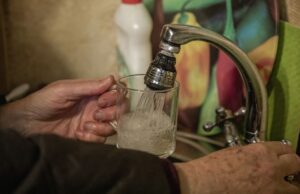 Відновлення водопостачання у Марганці та сусідніх громадах Дніпропетровщини Марганець знову з водою: прем’єр звернувся до керівників прифронтових регіонів