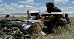 Українські командири дронів діляться досвідом з американськими сенаторами Українські-командири-приїхали-до-США:-розкрили-сенаторам-секрети-дронової-війни