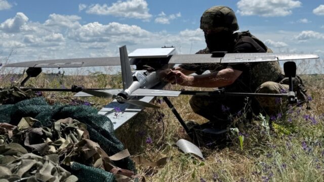 Українські командири дронів діляться досвідом з американськими сенаторами Українські-командири-приїхали-до-США:-розкрили-сенаторам-секрети-дронової-війни