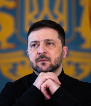 2_zelenskiy_2026__gettyimages_2262125336_5b6db3339e7f4b34c407e7435ffd7838_1300x820.jpg Росія отримала нову поставку балістики з КНДР, – Зеленський
