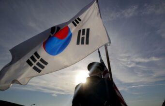 Південна Корея не готова постачати Україні зброю та системи ППО — МЗС Південна-Корея-не-готова-постачати-Україні-зброю-та-системи-ППО-—-МЗС