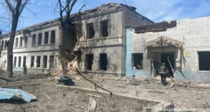 Васильківка на Дніпропетровщині: рекордні атаки КАБами та евакуація населення Як-російські-КАБи-перетворили-«глибокий-тил»-на-«картину-апокаліпсиса»