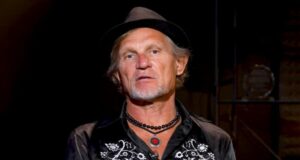 “Не дотягують до спадщини”: Скрипка публічно принизив українців “Не-дотягують-до-спадщини”:-Скрипка-публічно-принизив-українців
