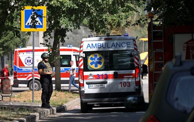 Семеро загиблих унаслідок ракетного удару по Запоріжжю Росія вдарила балістикою по “Запоріжсталі”: є загиблі, підприємство зупинено