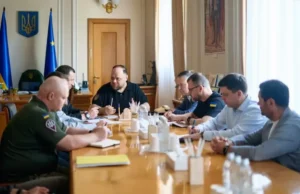 Керівництво сектору безпеки та парламенту обговорило фінансування Сил оборони та розвиток ОПК Керівництво сектору безпеки та парламенту обговорило фінансування Сил оборони та розвиток ОПК