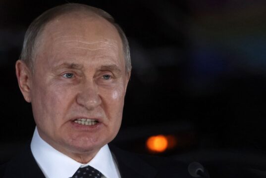 Путін погрожує захопленням західних торгових суден у відповідь на дії ЄС “Будемо змушені відповідати”: Путін пригрозив Заходу через російські судна