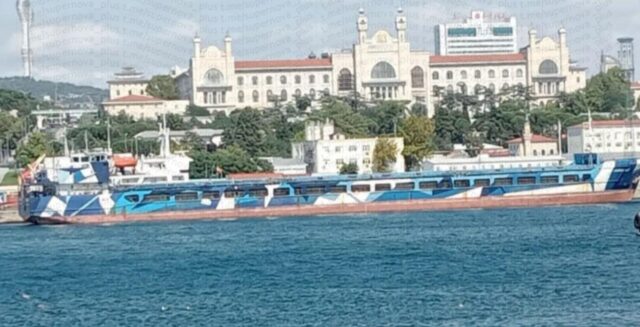Росія почала наносити на судна “безглуздий” деформуючий камуфляж Росія-почала-наносити-на-судна-“безглуздий”-деформуючий-камуфляж