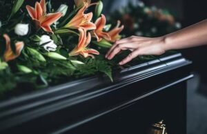 Мешканцям Луцької громади виплатять по 6000 грн на поховання родичів Мешканцям-Луцької-громади-виплатять-по-6000-грн-на-поховання-родичів