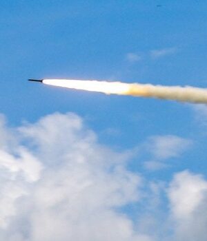 У Росії-знайшли-вразливе-місце:-санкції-ЄС можуть-перекрити-сировину-для-ракет-і танків