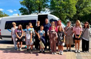 Діти загиблих захисників України вирушили до літнього табору в Данії Діти-полеглих-Героїв-з-Нововолинської-громади-вирушили-на-відпочинок-до-Данії