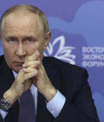 Путін боїться українських дронів: як Кремль приховує справжнє місцеперебування диктатора Путін-боїться-українських-дронів:-як Кремль-приховує-справжнє-місцеперебування-диктатора
