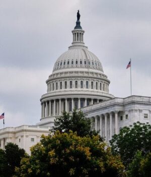 Росія-продовжує-обходити-санкції,-а США-мовчать:-сенатори-вимагають-пояснень-від-Рубіо-і Бессента