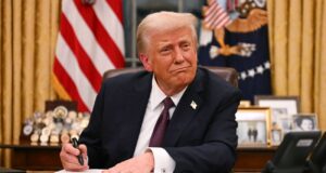 США вводять мита на імпорт дронів та комплектуючих Трамп підписав указ про мита на безпілотники та комплектуючі до них