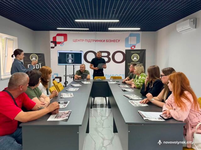 У Нововолинську відбулася зустріч на підтримку військовослужбовців та ветеранів У-Нововолинську-обговорили-можливості-підтримки-ветеранів