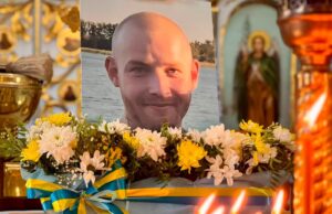 Прощання з Героєм Дмитром Роотом у Нововолинську Нововолинська-громада-попрощалася-із-Захисником-України-Дмитром-Роотом