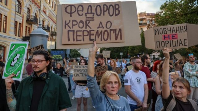 Кадрові зміни в українському військовому керівництві: перспективи Федорова та Хмари «Зеленський-цього-не-зробить»:-Фесенко-пояснив,-чому-Федоров-не-повернеться-в-Міноборони