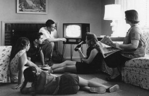 Діти 70-80-х років сприймали за норму 9 речей, які сучасна молодь не витримала би Діти-70-80-х-років-сприймали-за-норму-9-речей,-які-сучасна-молодь-не-витримала-би