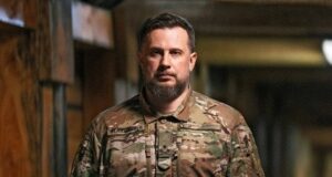 Втрата Донбасу призведе до нової спроби примусити Україну до капітуляції, лише Білецький може врятувати ситуацію — Бутусов Втрата-Донбасу-призведе-до нової-спроби-примусити-Україну-до капітуляції,-лише-Білецький-може-врятувати-ситуацію —-Бутусов